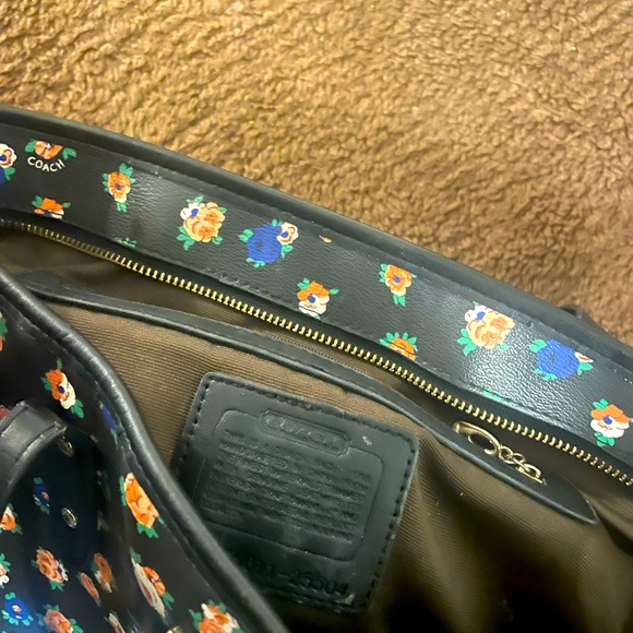 Coach Tote bag. - Picture 3 of 3